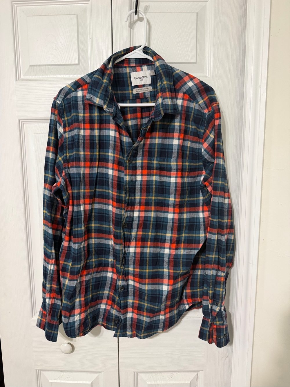 Goodfellow & Co Men's Blue and Red Plaid Button-Down Shirt